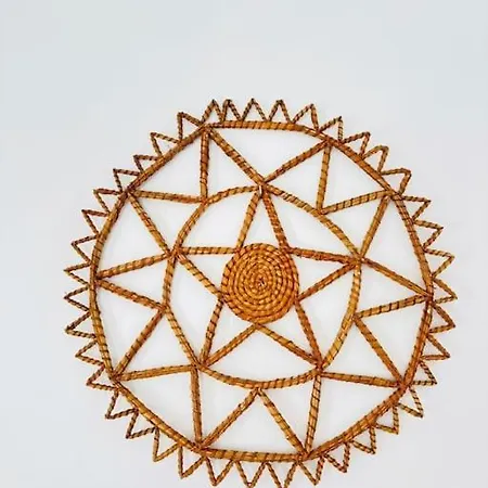 Casa Kira Camarote, Macher